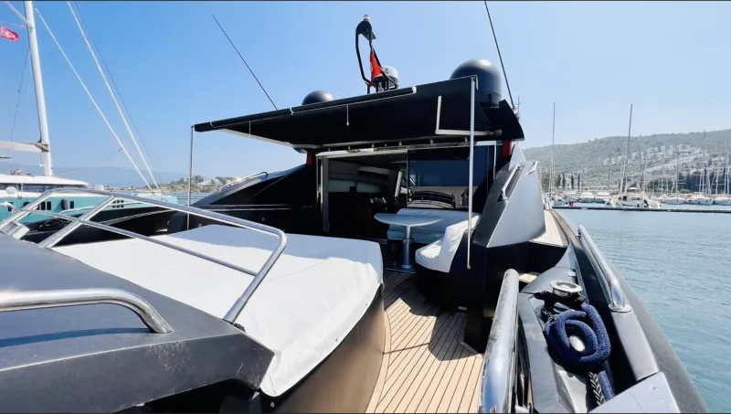 Yacht Thumbnail