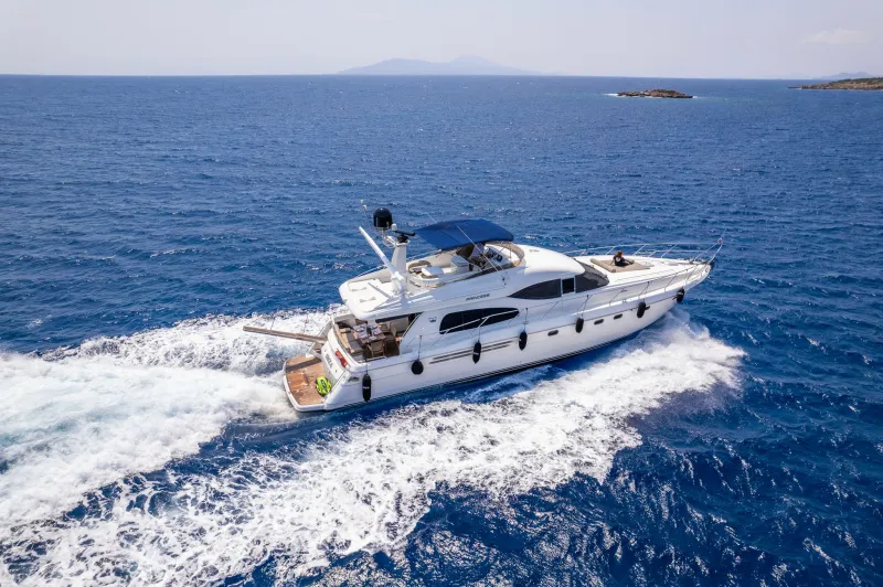 Princess Flybridge 21M