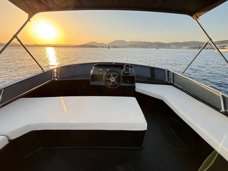 Yacht Thumbnail