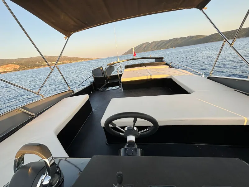 Yacht Thumbnail